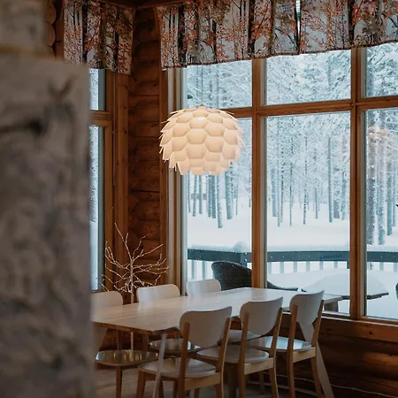Kiilopaeae Lapland Chalet